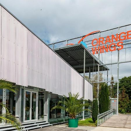 橙色翅膀克雷姆斯酒店 多瑙河畔克雷姆斯 外观 照片